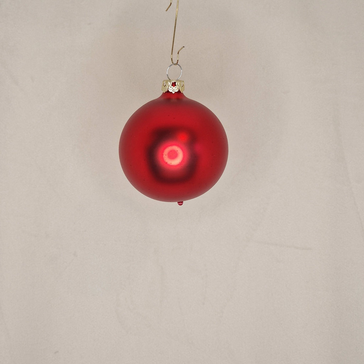 6cm enfärgad matt klarröd - Julstämning.se
