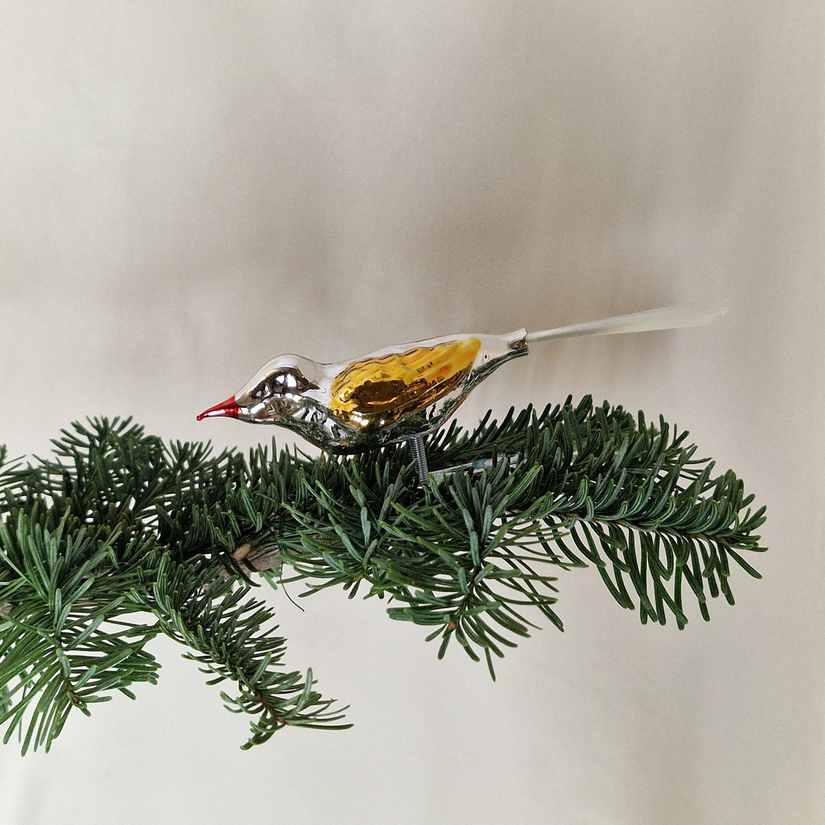 6cm silver och guld fågel med spröt - Julstämning.se