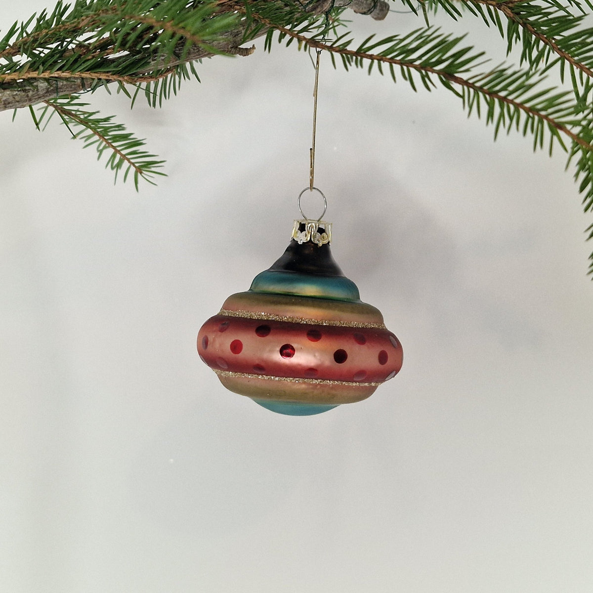 7cm hängande flerfärgat matt "ufo" - Julstämning.se