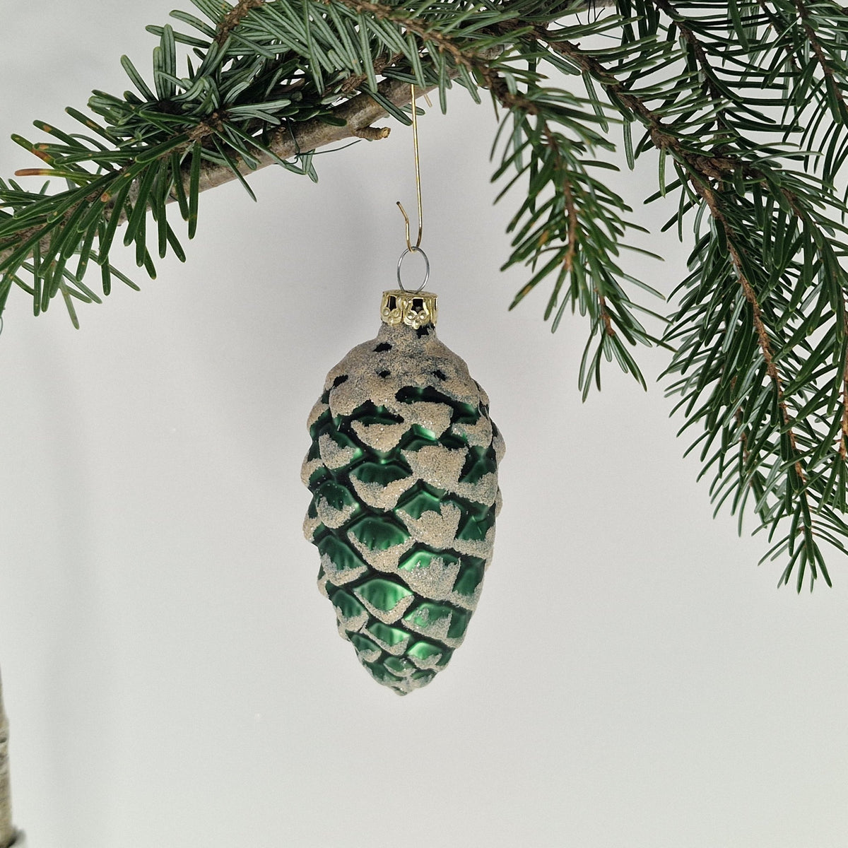 8cm dekorerad matt mörkgrän med glitter - Julstämning.se