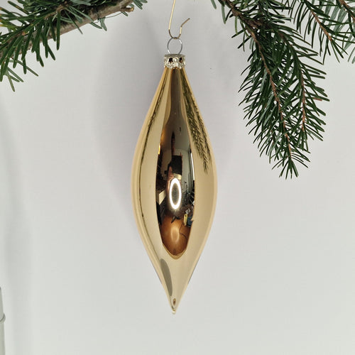 15cm glansig olivformad kula i guld - Julstämning.se