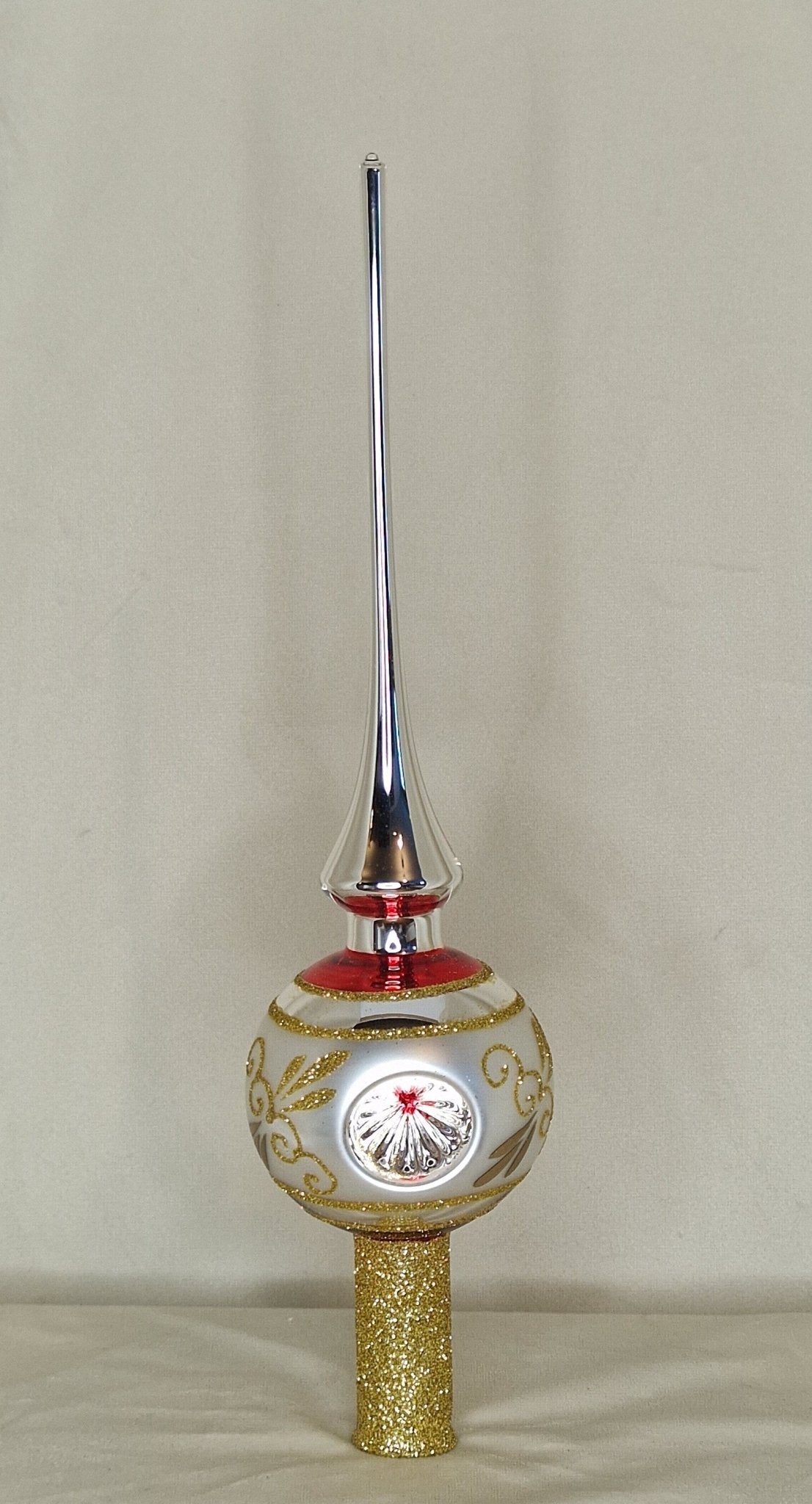 27cm spira i silver klarrött och tre reflektorer - Julstämning.se