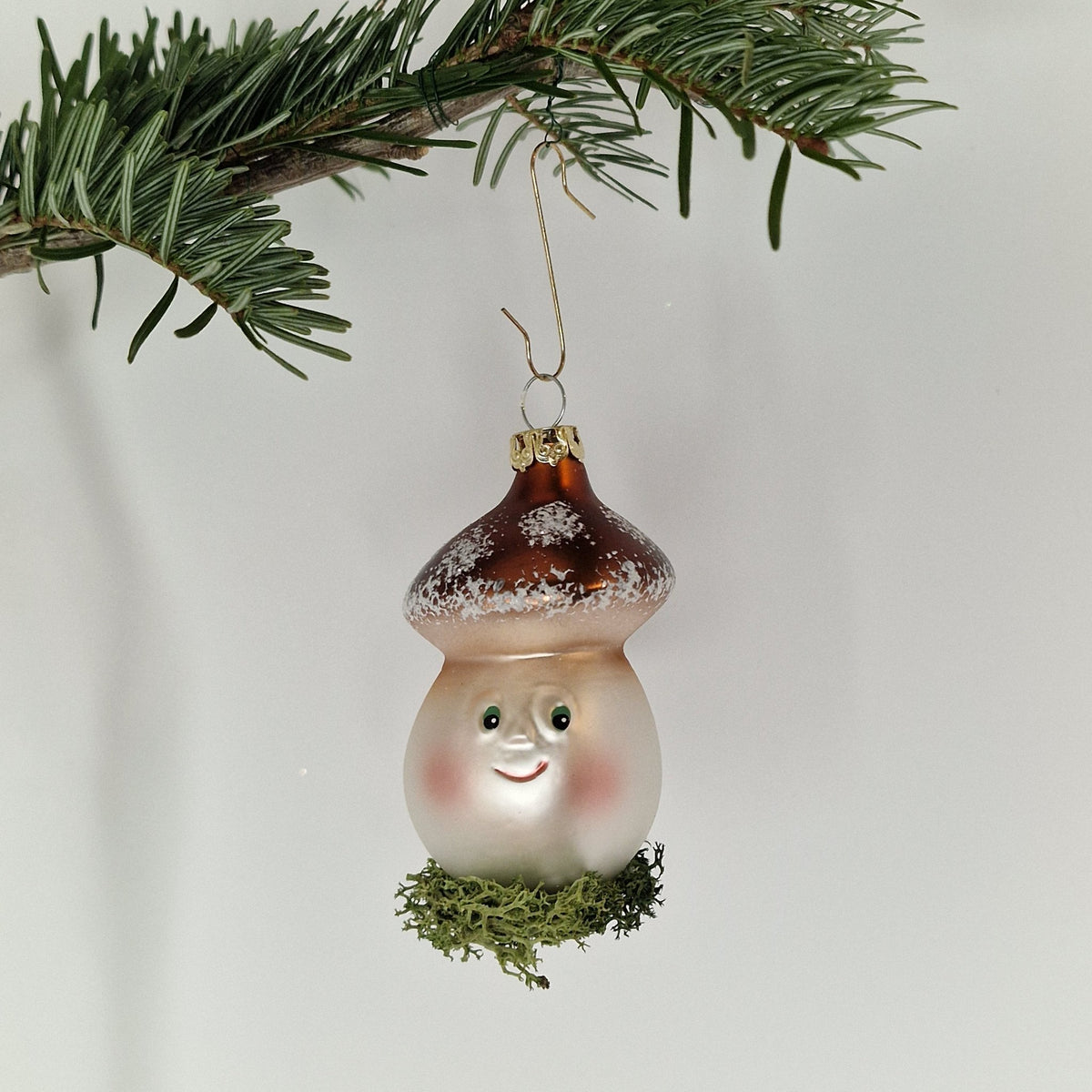 8cm brun hängande svamp med ansikte - Julstämning.se